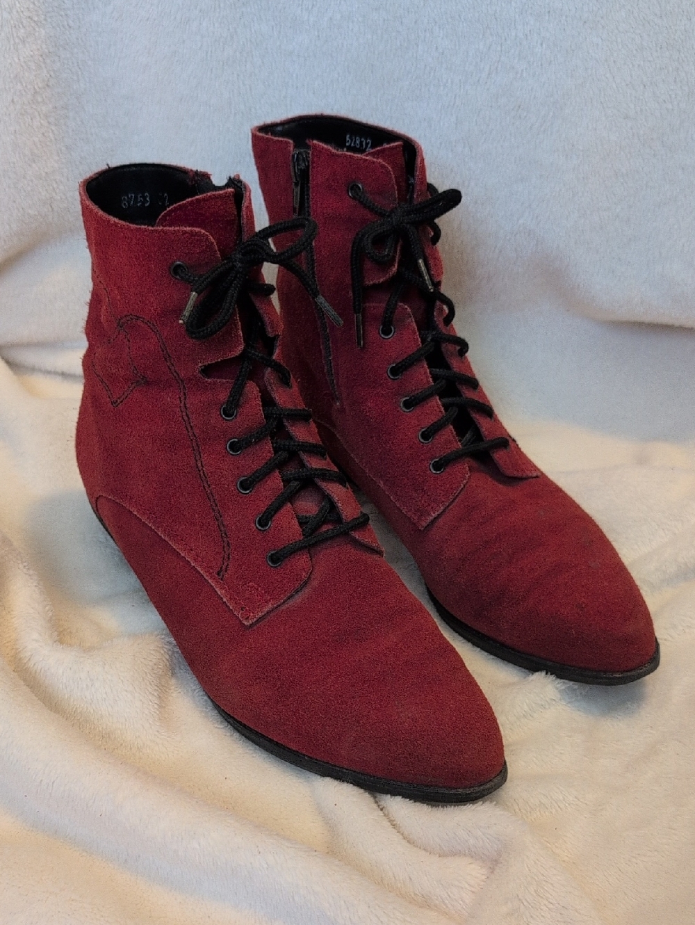 Women's Red Suede Lace-Up Ankle Boots Vintage